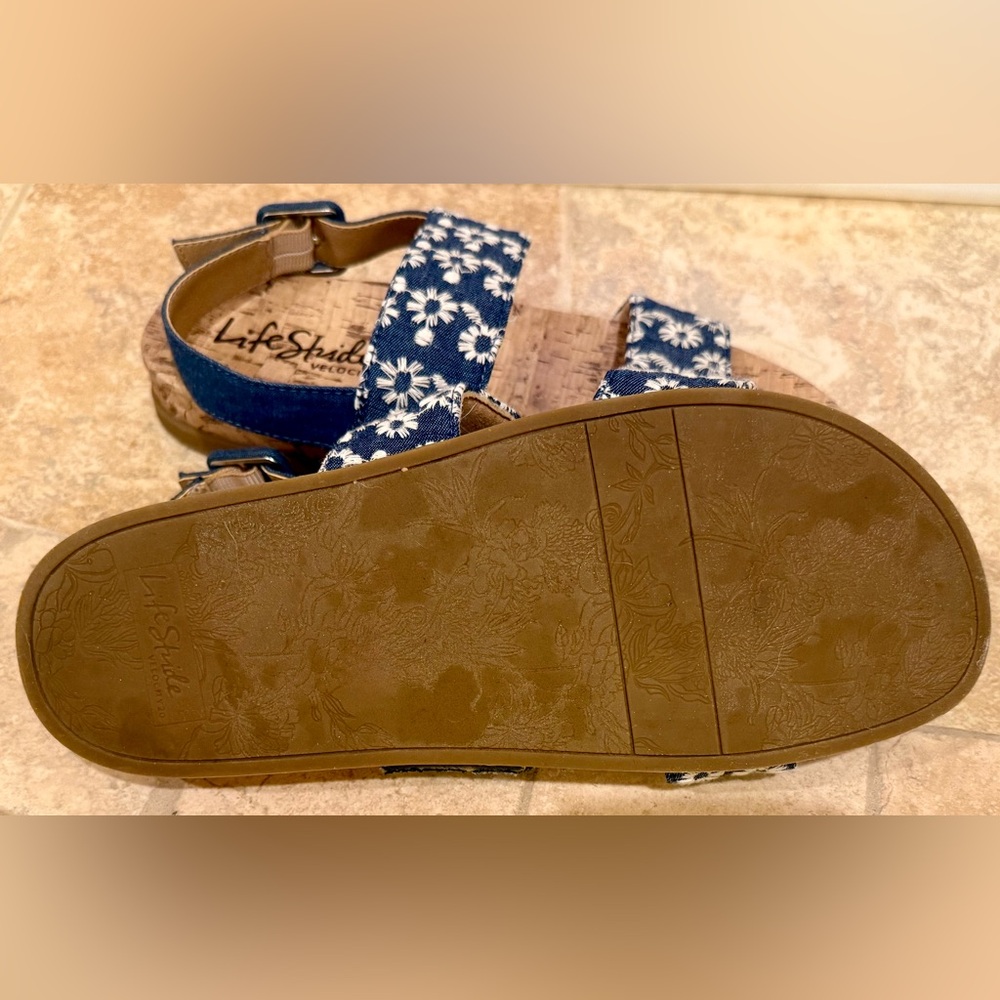 Life Stride Floral Cork Sandals - Picture 5 of 5